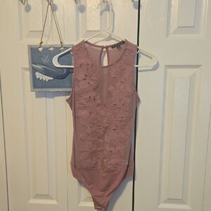 Haute Monde Dusty Mauve Floral Lace Sleeveless Bodysuit